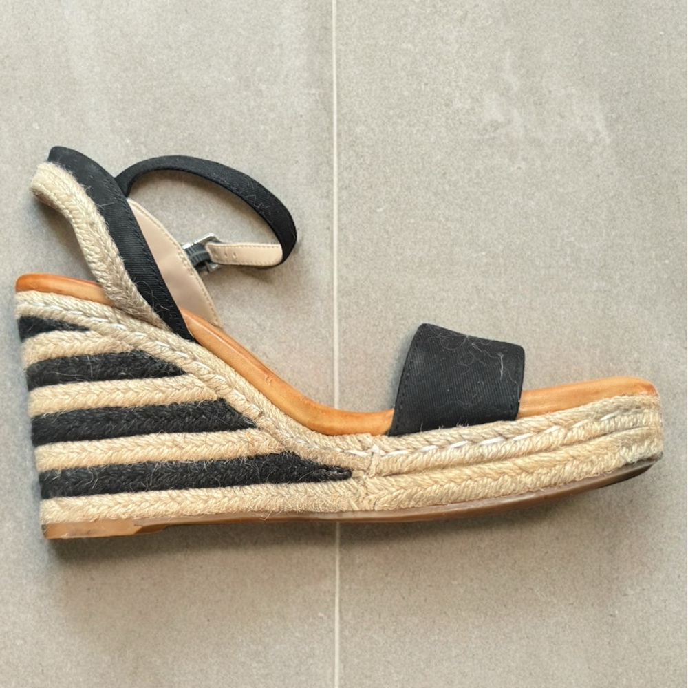 Kelly & Katie espadrille wedges 8M